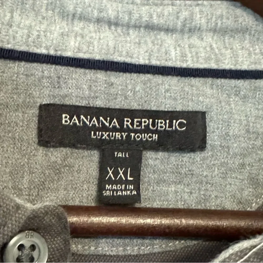 Banana Republic Luxury Touch Gray Long Sleeve Button Down Shirt